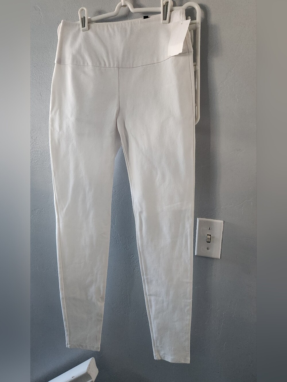 🆕️ Theory Wide Waistband White Ankle Leggings Size P